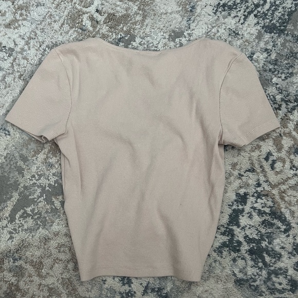 Zara Tee - Picture 3 of 3